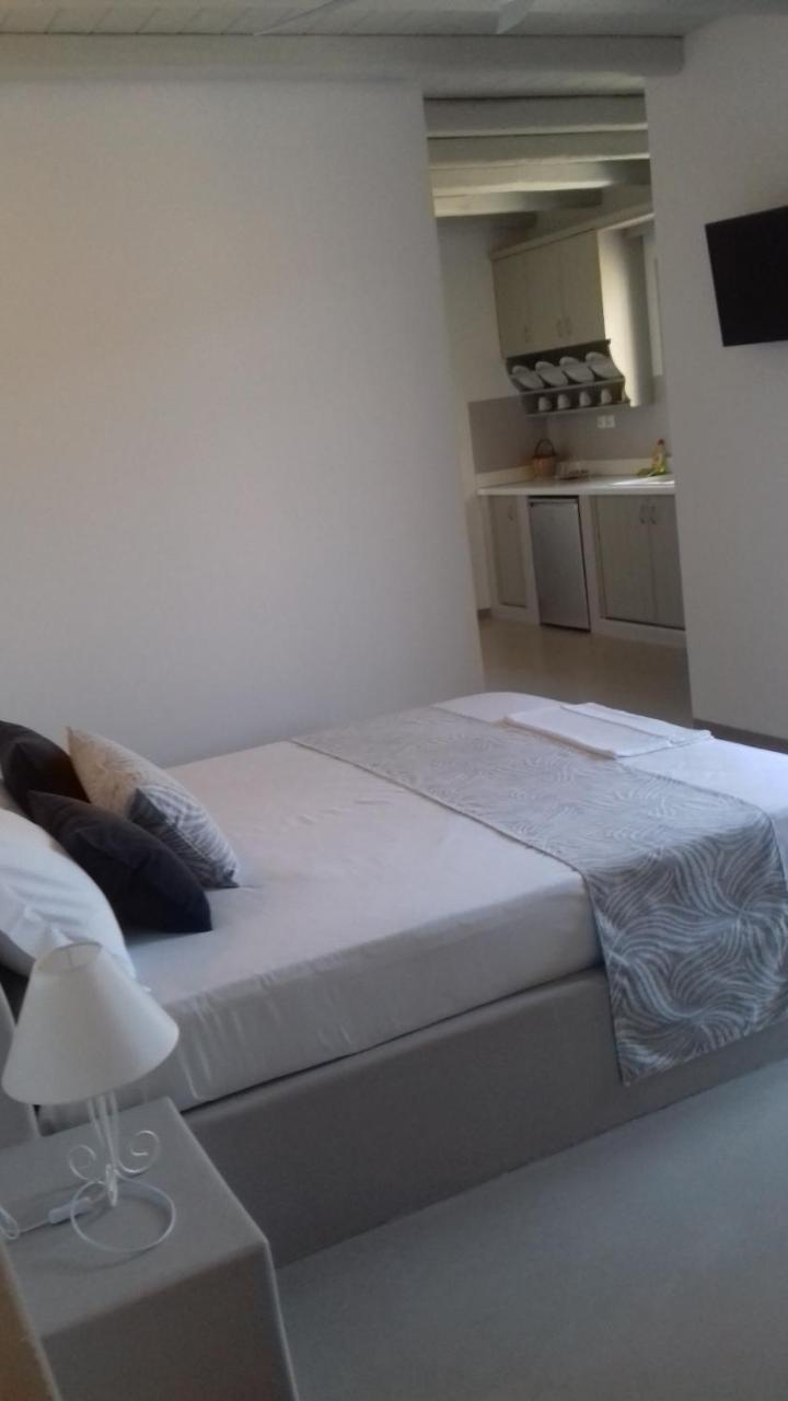 Notos Villa Schoinoussa Buitenkant foto